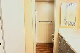 4717 W Lake Sammamish Pkwy SE, Sammamish, WA 98027 - Photo 17