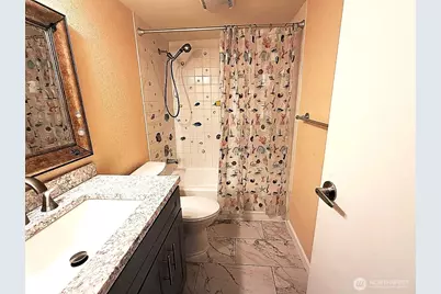 4717 W Lake Sammamish Pkwy SE #C305, Sammamish, WA 98027 - Photo 13