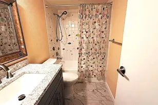 4717 W Lake Sammamish Pkwy SE, Sammamish, WA 98027 - Photo 13