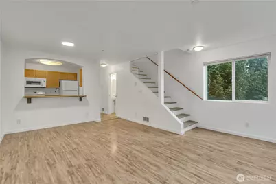 13349 Ambaum Boulevard SW, Burien, WA 98146 - Photo 13