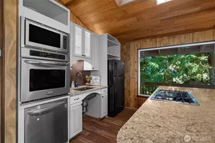 2520 E St Andrews Dr N, Shelton, WA 98584 - Photo 11