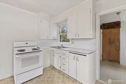 918 NW 87th Street, Seattle, WA 98117 - Photo 5