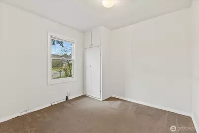 918 NW 87th Street, Seattle, WA 98117 - Photo 11