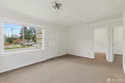 918 NW 87th Street, Seattle, WA 98117 - Photo 13