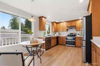 18825 SE 42nd Street, Issaquah, WA 98027 - Photo 15