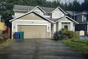 10824 NE 144th Ct, Kirkland, WA 98034 - Photo 1