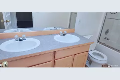 10824 NE 144th Court, Kirkland, WA 98034 - Photo 9