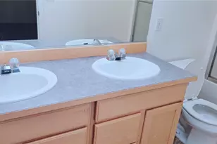 10824 NE 144th Ct, Kirkland, WA 98034 - Photo 9