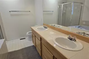 10824 NE 144th Ct, Kirkland, WA 98034 - Photo 13