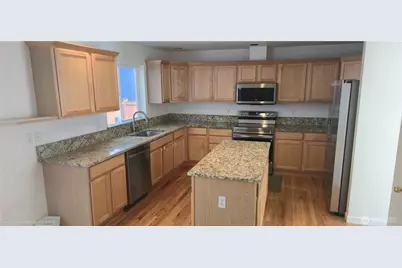 10824 NE 144th Court, Kirkland, WA 98034 - Photo 3