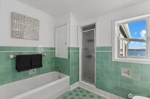 307 W Highland Dr, Seattle, WA 98119 - Photo 19