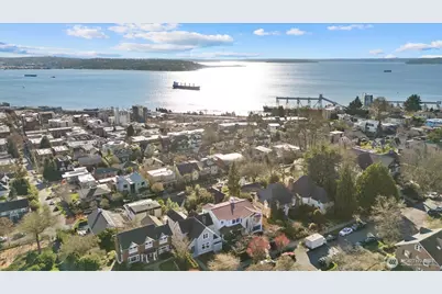 307 W Highland Drive, Seattle, WA 98119 - Photo 33