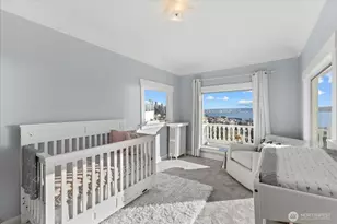 307 W Highland Dr, Seattle, WA 98119 - Photo 21