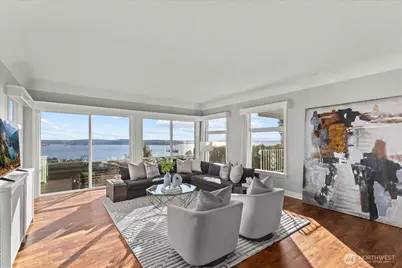 307 W Highland Drive, Seattle, WA 98119 - Photo 5