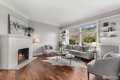 307 W Highland Drive, Seattle, WA 98119 - Photo 7