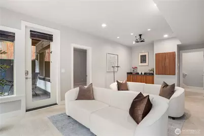 1540 Kirkland Avenue, Kirkland, WA 98033 - Photo 27