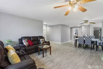 12433 SE 275th Place, Kent, WA 98030 - Photo 5