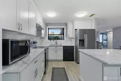 12433 SE 275th Place, Kent, WA 98030 - Photo 9