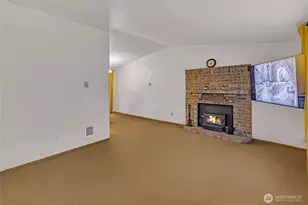 14516 2nd Ave E, Tacoma, WA 98445 - Photo 7