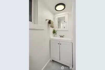 3234 35th Avenue W, Seattle, WA 98199 - Photo 35