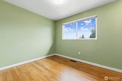 9029 Eastview Avenue, Everett, WA 98208 - Photo 21