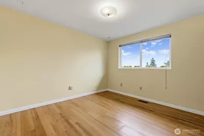 9029 Eastview Avenue, Everett, WA 98208 - Photo 17