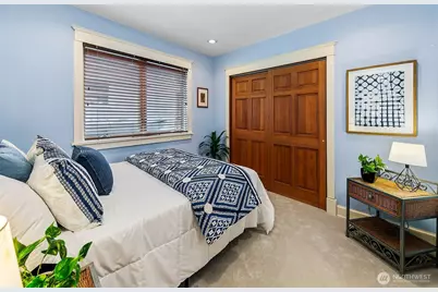 3532 Meridian Avenue N, Seattle, WA 98103 - Photo 17