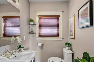 3532 Meridian Ave N, Seattle, WA 98103 - Photo 13