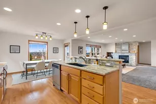 2100 SE 2nd Pl, Renton, WA 98056 - Photo 7