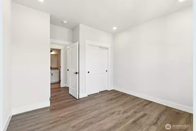 571 Thompson (Lot 4) Drive, Enumclaw, WA 98022 - Photo 19