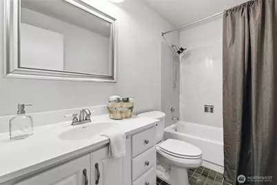 210 Mt Park Boulevard SW #F301, Issaquah, WA 98027 - Photo 5