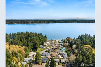 2121 Beverly Beach Drive NW, Olympia, WA 98502 - Photo 1