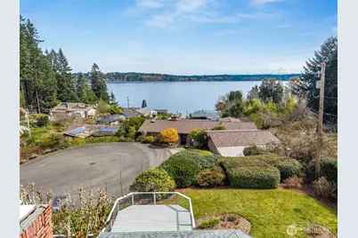 2121 Beverly Beach Drive NW, Olympia, WA 98502 - Photo 1