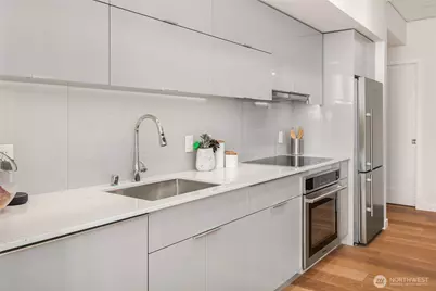 450 S Main St #1211, Seattle, WA 98104 - Photo 7