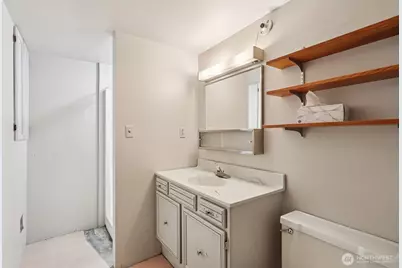12069 Lakeside Place NE, Seattle, WA 98125 - Photo 17