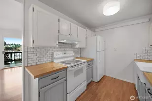 2500 81st Ave SE, Mercer Island, WA 98040 - Photo 5