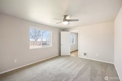 1457 W Lee Street, Moses Lake, WA 98837 - Photo 15