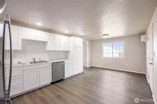 1457 W Lee St, Moses Lake, WA 98837 - Photo 9