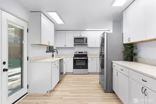 32317 2nd Ave SW, Federal Way, WA 98023 - Photo 5