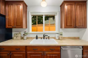21040 121st Pl SE, Kent, WA 98031 - Photo 19