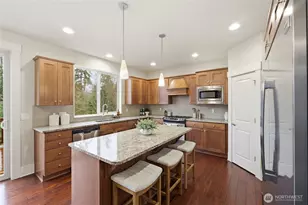 5236 NE 11th Ct, Renton, WA 98059 - Photo 11