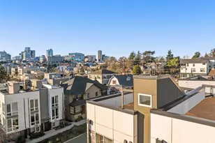 208 16th Ave, Seattle, WA 98122 - Photo 23