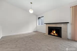 15329 SE 43rd Pl, Bellevue, WA 98006 - Photo 9