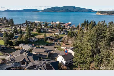 1403 Dakota Avenue, Anacortes, WA 98221 - Photo 3