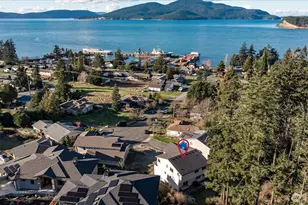 1403 Dakota Ave, Anacortes, WA 98221 - Photo 3