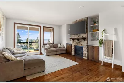 1403 Dakota Avenue, Anacortes, WA 98221 - Photo 11