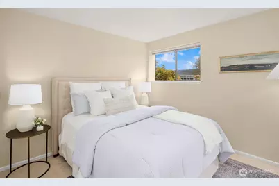 18430 NE 15th Place, Bellevue, WA 98008 - Photo 21