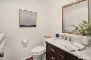 18430 NE 15th Pl, Bellevue, WA 98008 - Photo 15