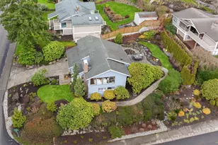 18430 NE 15th Pl, Bellevue, WA 98008 - Photo 29