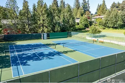 18430 NE 15th Place, Bellevue, WA 98008 - Photo 37